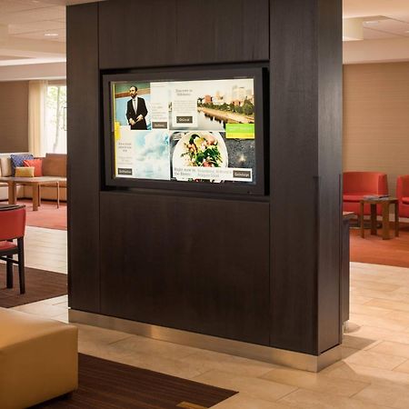 Courtyard By Marriott Portland Hillsboro Hotel Екстериор снимка