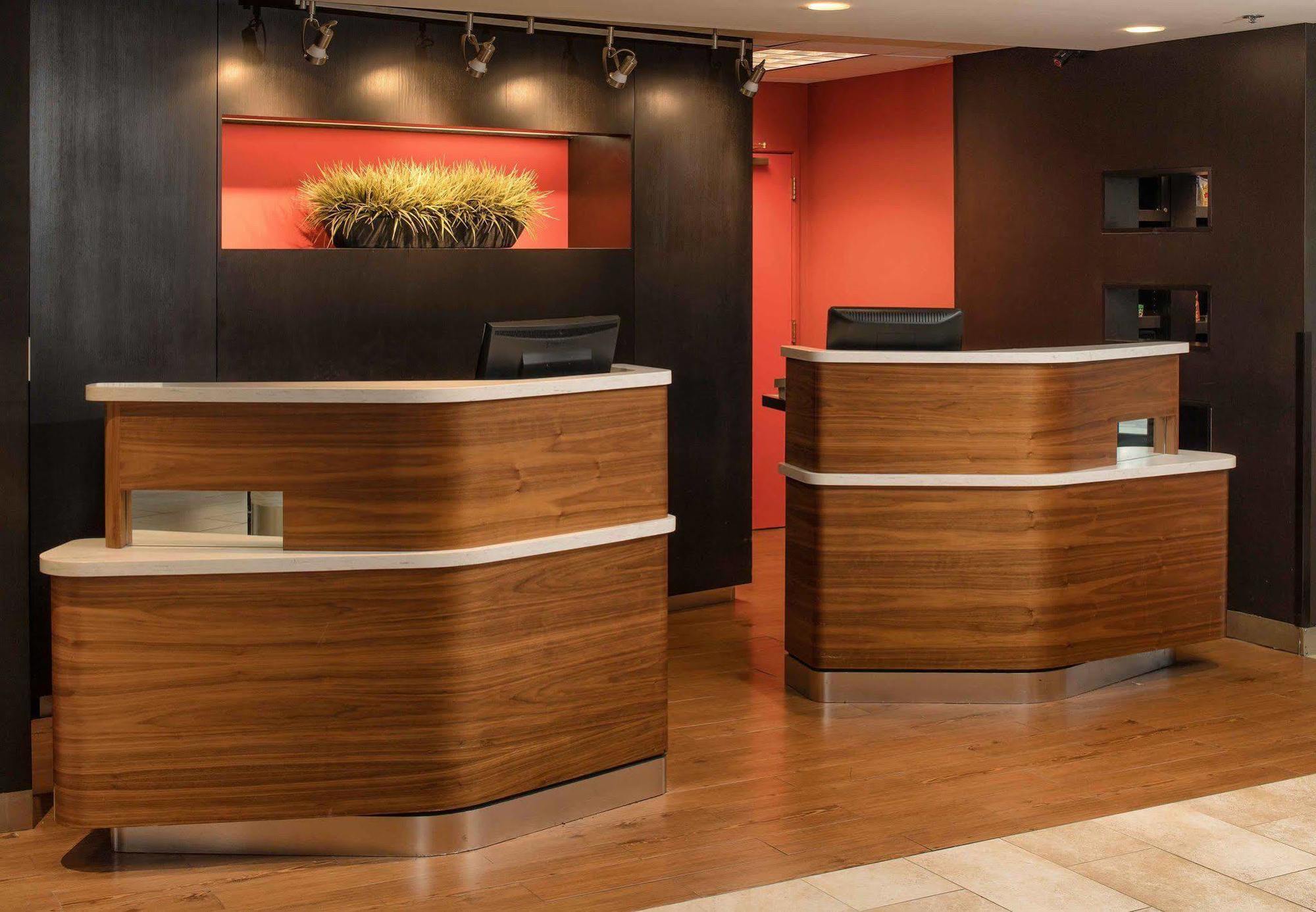 Courtyard By Marriott Portland Hillsboro Hotel Екстериор снимка